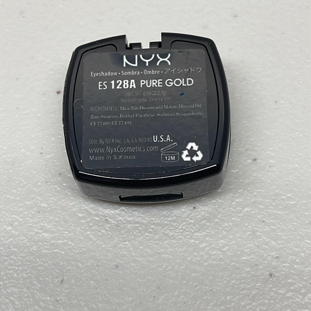 NYX Single Eyeshadow - ES128A, Pure Gold - Picture 2 of 3